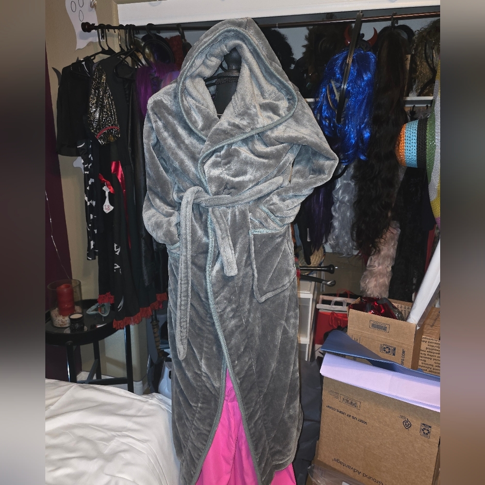 Cozy Gray Plush Hooded Robe - Women’s Velvet Bathrobe